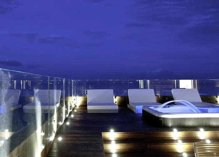 Commodore Hotell 4*