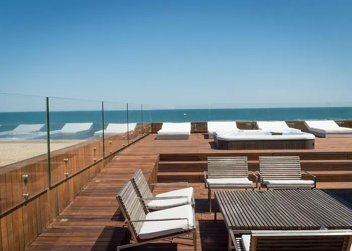 فندق Commodore 4*