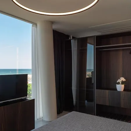 Hotel Commodore Cervia