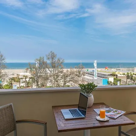 Hotel Commodore Cervia