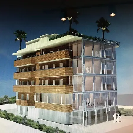 Hotel Commodore