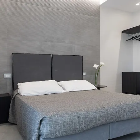 Commodore Hotel 4*