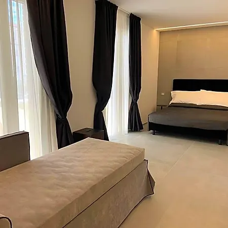 Commodore Hotel