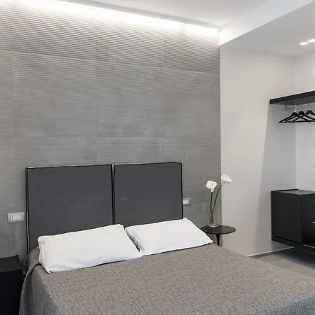 Commodore 4* קרביה