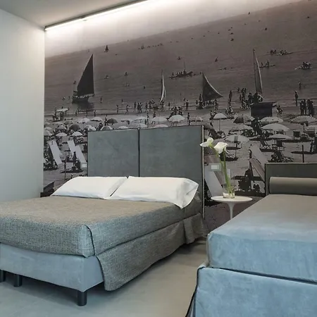 Commodore Hotel 4*