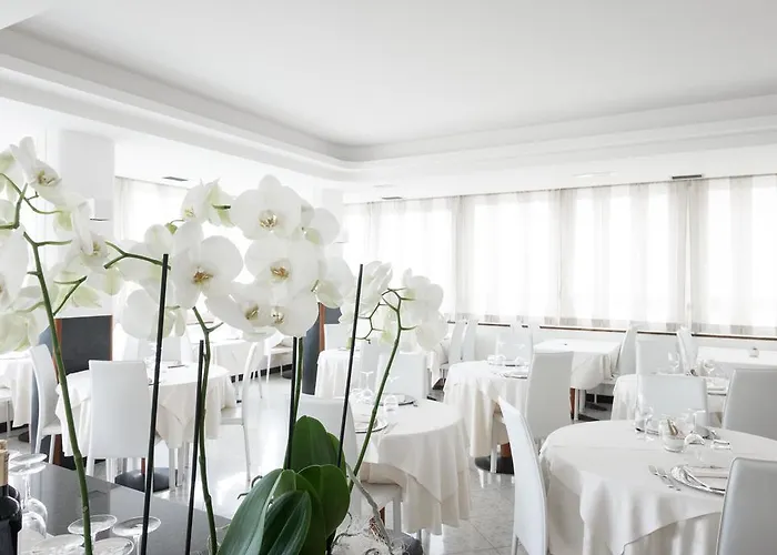 Commodore Hotel Cervia